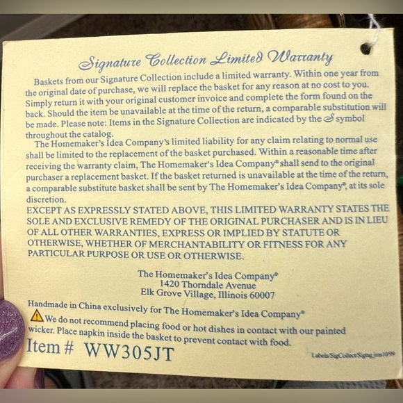 Signature Basket by The Homemaker Collection. Metal Frame Early 2000’s - Picture 12 of 15